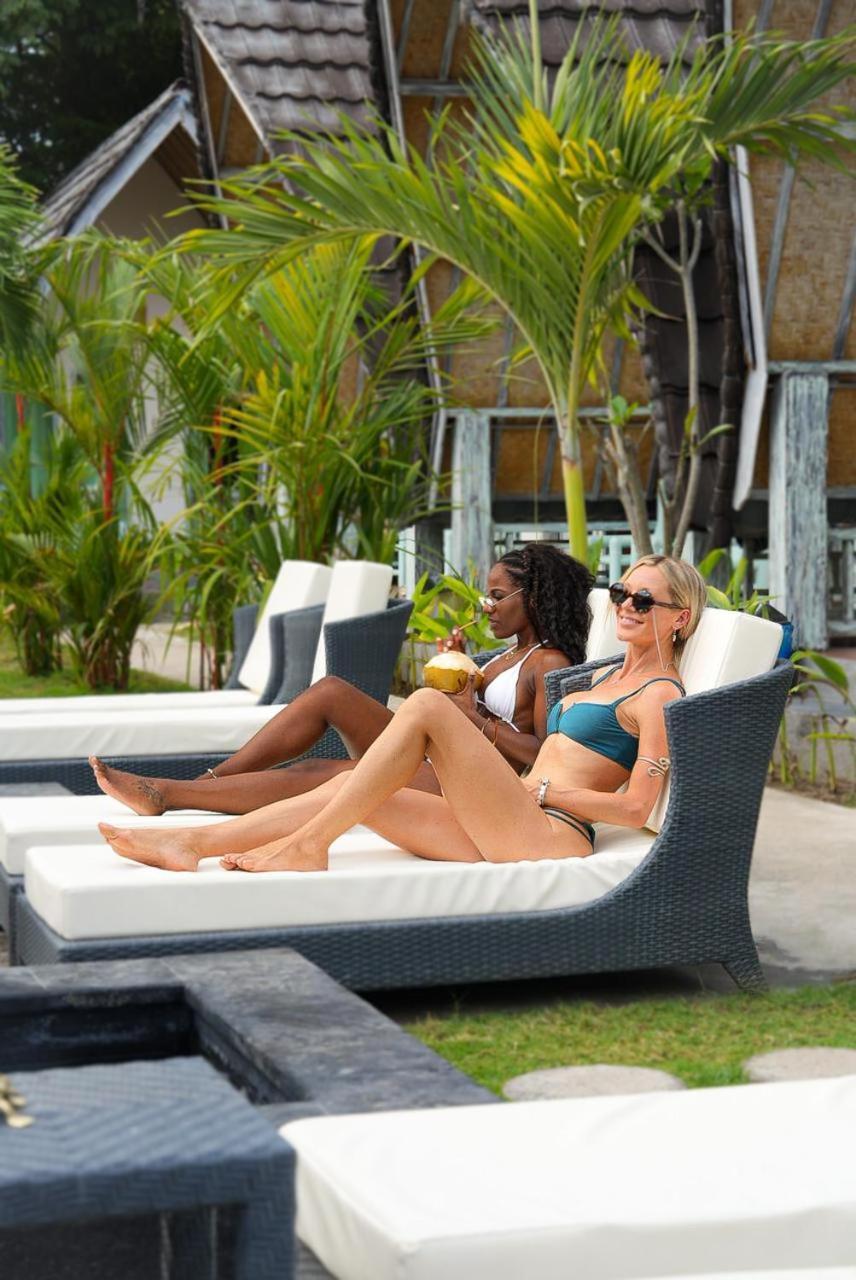 Copacabana Gili Air Hotell Exteriör bild